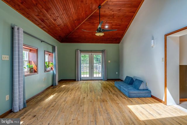 31 W WILD CHERRY RD, Schuylkill Haven, PA 17972