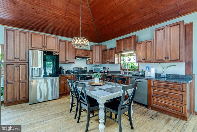 31 W WILD CHERRY RD, Schuylkill Haven, PA 17972