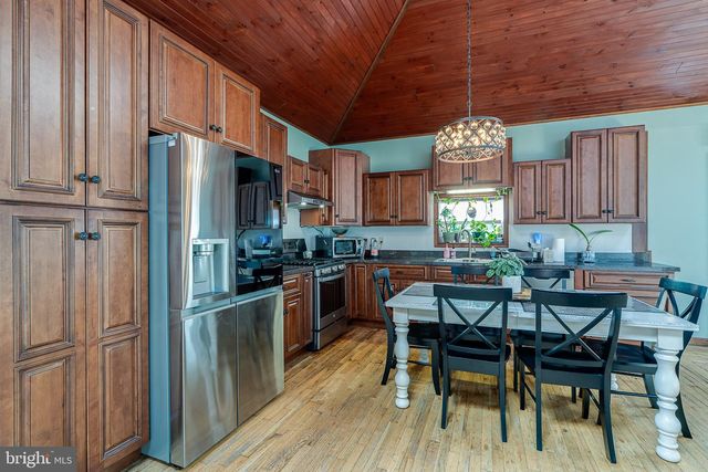 31 W WILD CHERRY RD, Schuylkill Haven, PA 17972