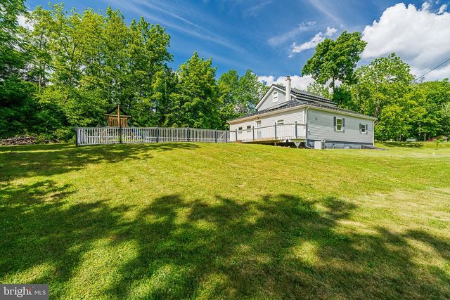 31 W WILD CHERRY RD, Schuylkill Haven, PA 17972