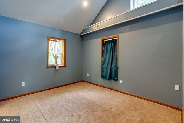 31 W WILD CHERRY RD, Schuylkill Haven, PA 17972