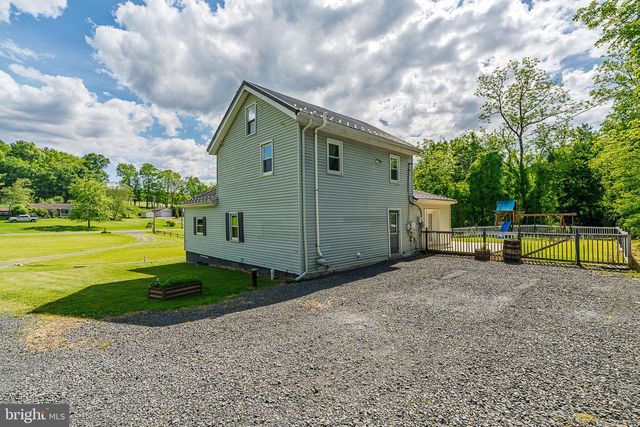 31 W WILD CHERRY RD, Schuylkill Haven, PA 17972