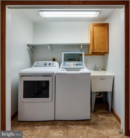 31 W WILD CHERRY RD, Schuylkill Haven, PA 17972