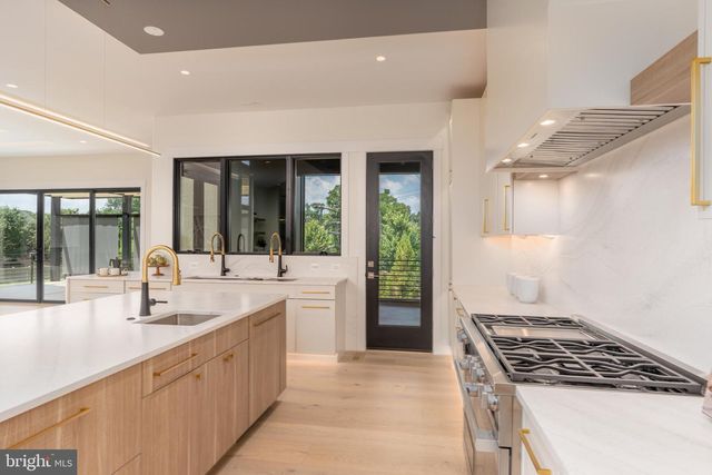 104 MASHIE CT SE, Vienna, VA 22180