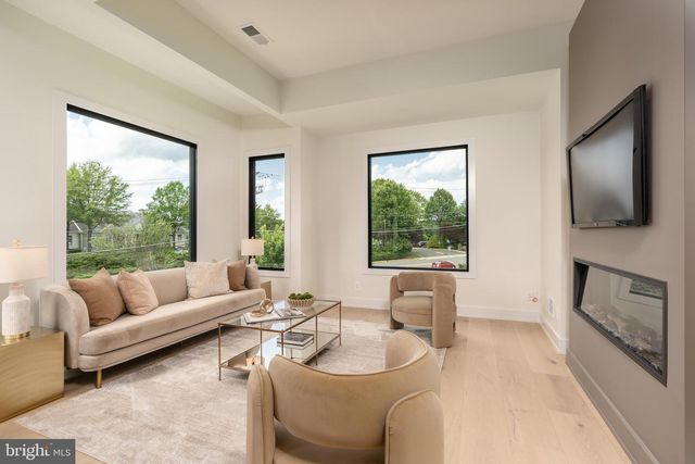 104 MASHIE CT SE, Vienna, VA 22180