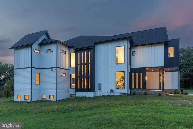 104 MASHIE CT SE, Vienna, VA 22180