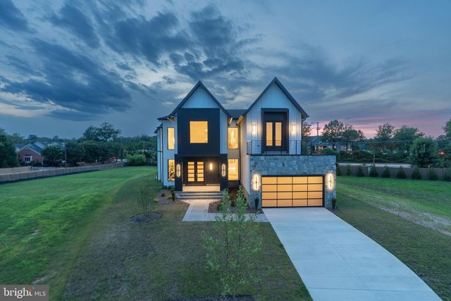 104 MASHIE CT SE, Vienna, VA 22180