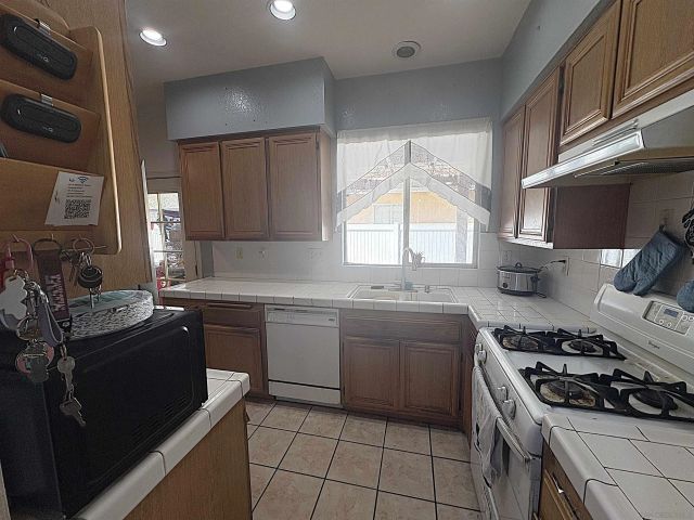 27593 Marian Road, Temecula, CA 92591