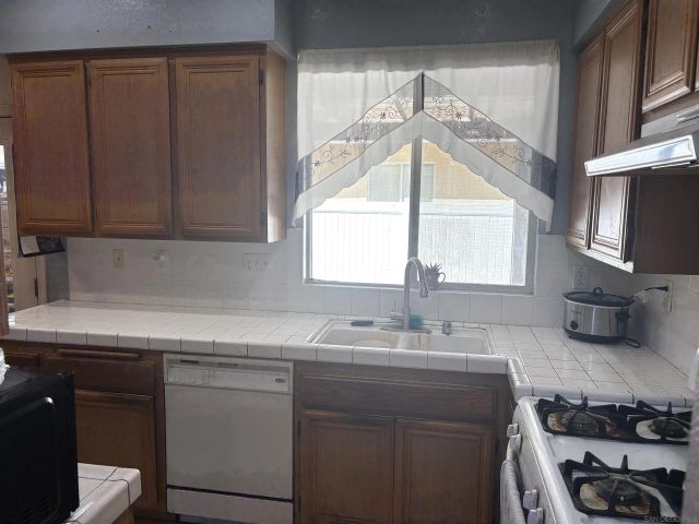 27593 Marian Road, Temecula, CA 92591