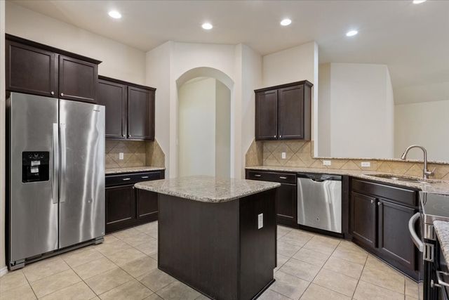 6512 La Sol Lane, Waco, TX 76712