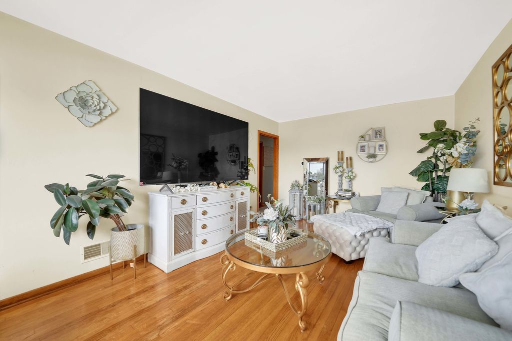 3719 W 66th Place, Chicago, IL 60629 — photo 4