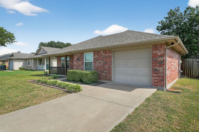 604 Mcanear Street, Cleburne, TX 76033