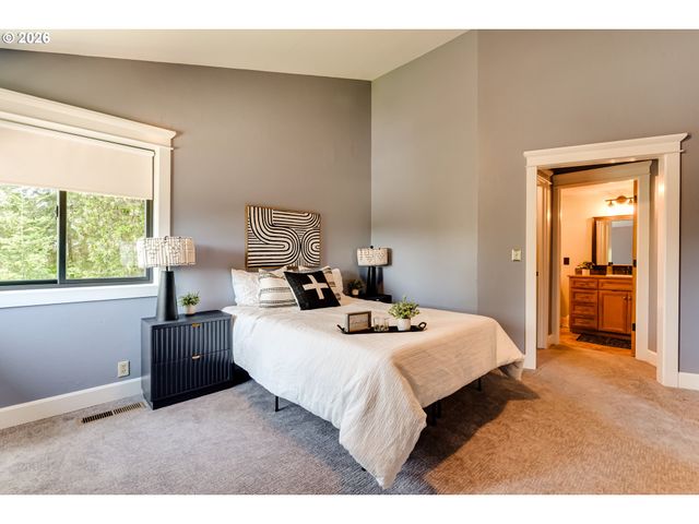 87933 10TH St, Veneta, OR 97487