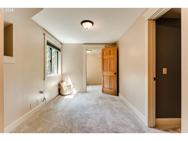 87933 10TH St, Veneta, OR 97487