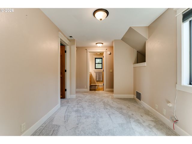 87933 10TH St, Veneta, OR 97487