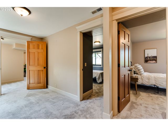 87933 10TH St, Veneta, OR 97487