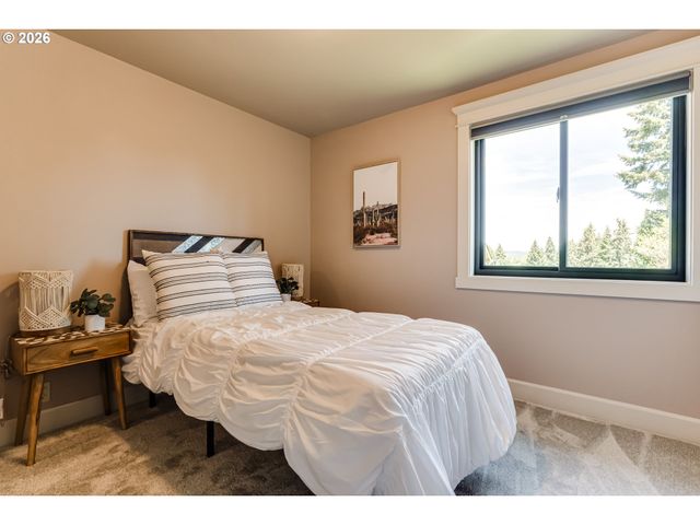 87933 10TH St, Veneta, OR 97487