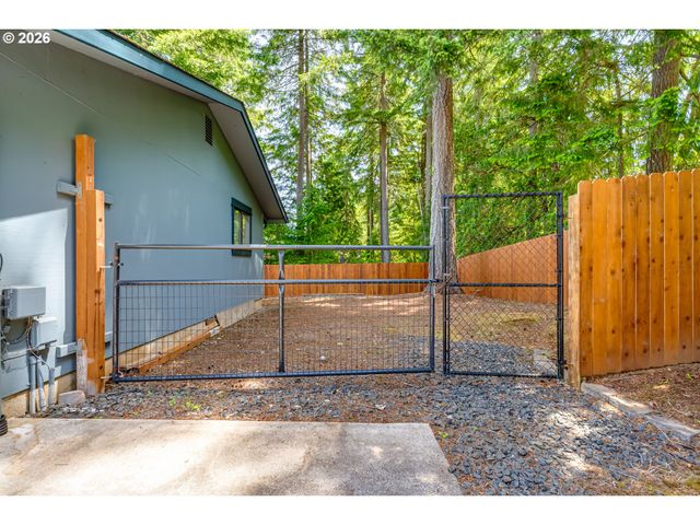 87933 10TH St, Veneta, OR 97487