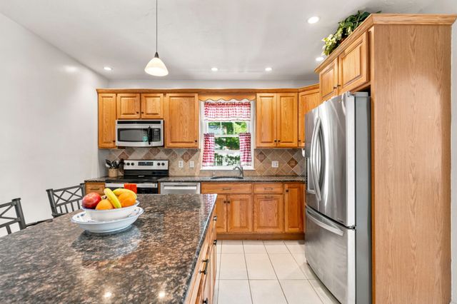 38 Thornton St, Quincy, MA 02170
