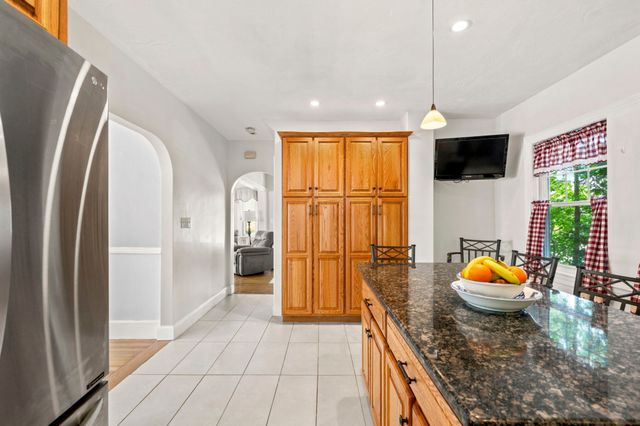 38 Thornton St, Quincy, MA 02170