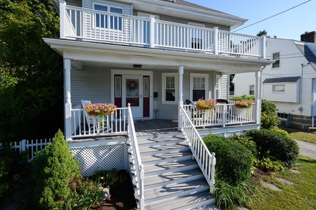 38 Thornton St, Quincy, MA 02170
