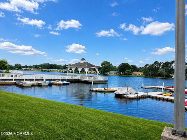 600A Lake Point Drive, Lakewood, NJ 08701