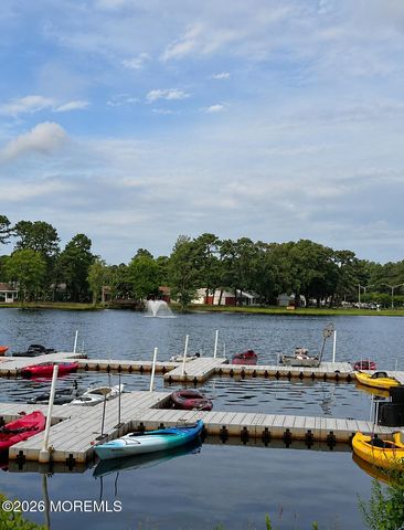 600A Lake Point Drive, Lakewood, NJ 08701
