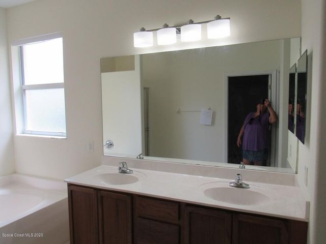 1741 Bridgeport Circle, Rockledge, FL 32955