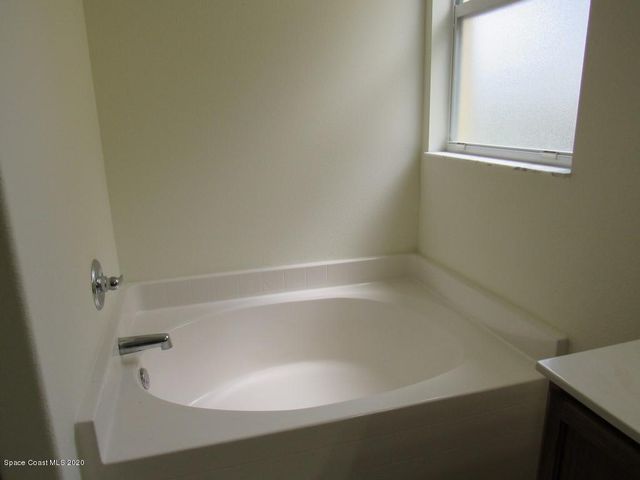 1741 Bridgeport Circle, Rockledge, FL 32955