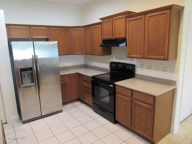 1741 Bridgeport Circle, Rockledge, FL 32955