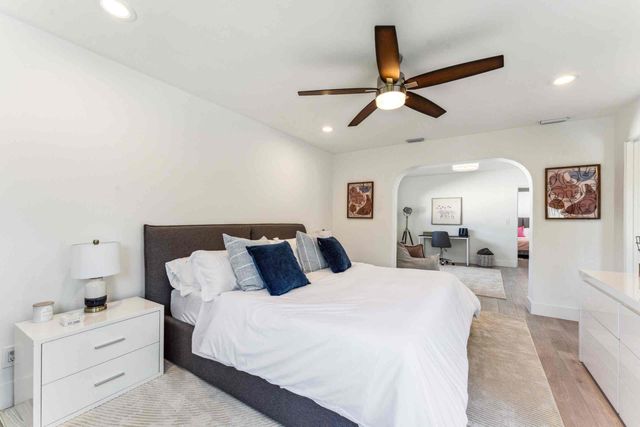 2205 NE 30TH Street, Lighthouse Point, FL 33064