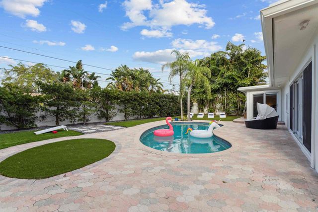 2205 NE 30TH Street, Lighthouse Point, FL 33064