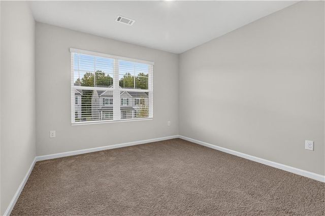 129 King Village, Braselton, GA 30517