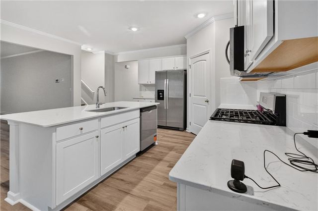 129 King Village, Braselton, GA 30517