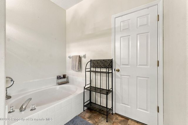 11285 Timbercrest Road, Spring Hill, FL 34608