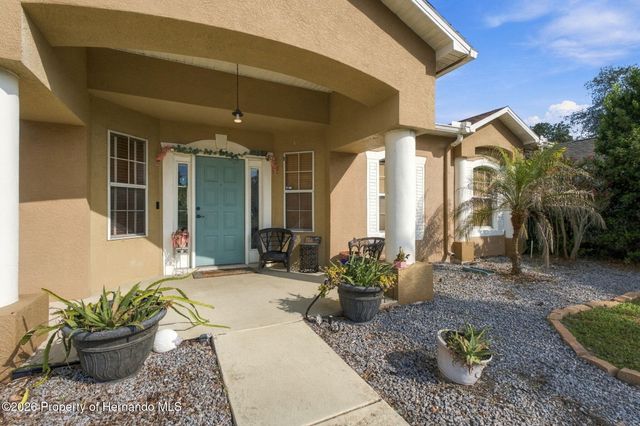 11285 Timbercrest Road, Spring Hill, FL 34608