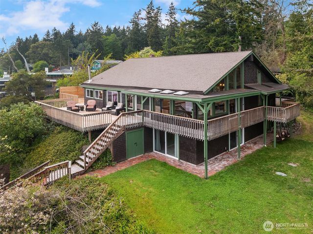 13725 SW Pohl Road, Vashon, WA 98070