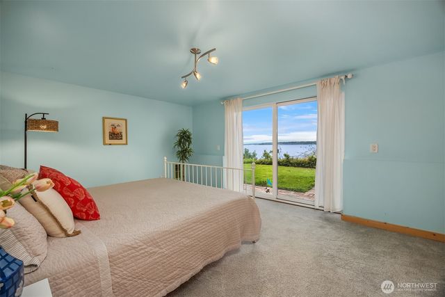 13725 SW Pohl Road, Vashon, WA 98070