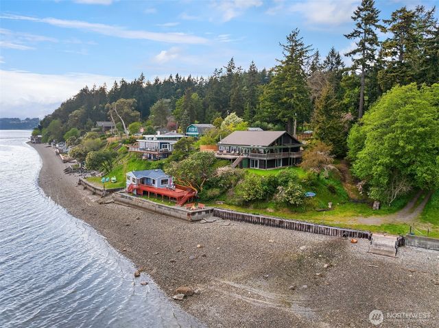 13725 SW Pohl Road, Vashon, WA 98070