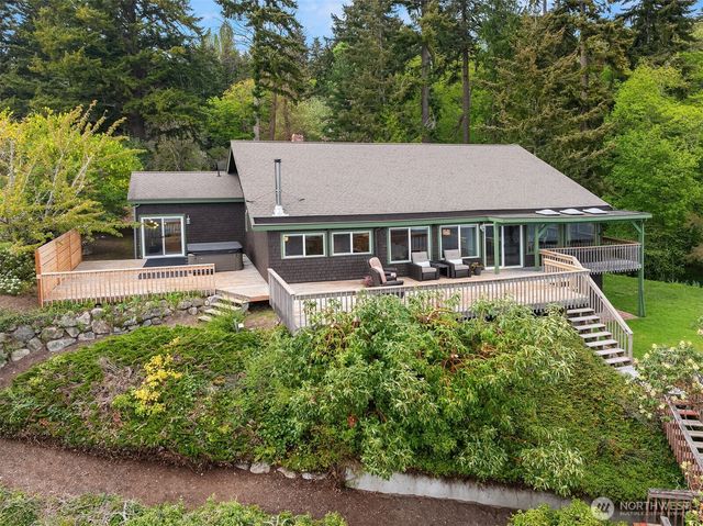 13725 SW Pohl Road, Vashon, WA 98070