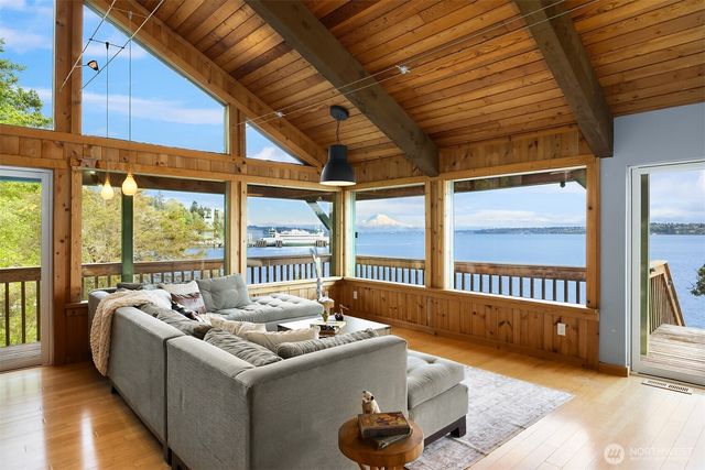 13725 SW Pohl Road, Vashon, WA 98070