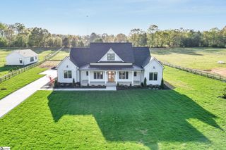 164 Triangle Pine Road, Fountain Inn, SC 29644