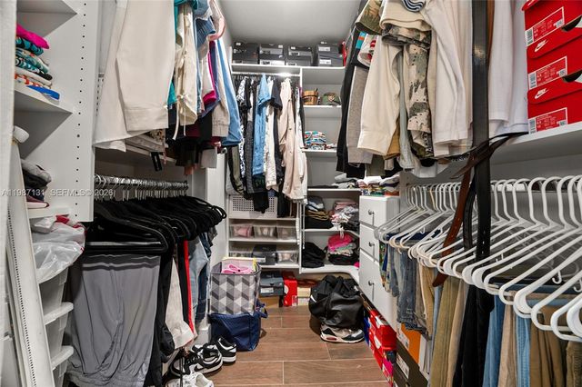 9841 NW 24th St, Coral Springs, FL 33065