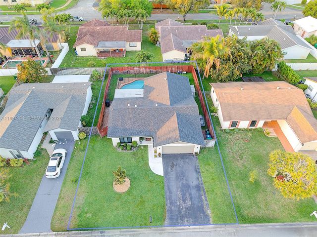 9841 NW 24th St, Coral Springs, FL 33065