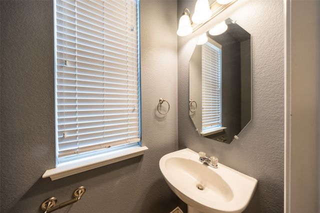 1613 Degnen Lane, Providence Village, TX 76227