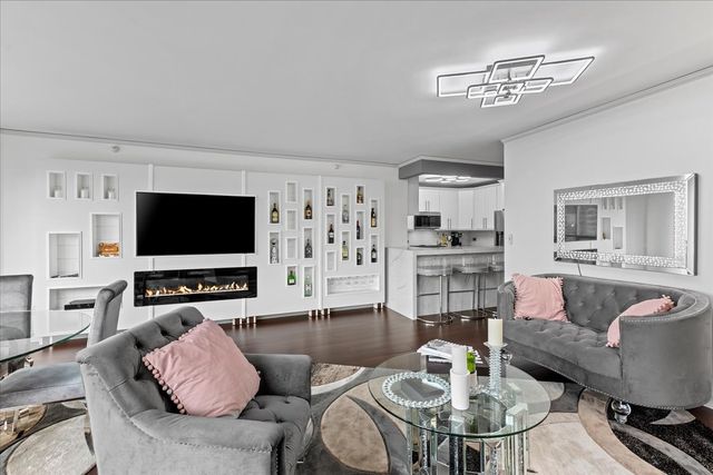 420 E Waterside Drive 1912, Chicago, IL 60601