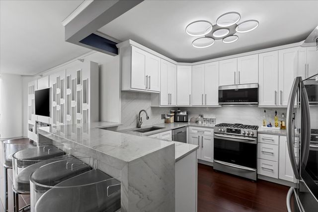 420 E Waterside Drive 1912, Chicago, IL 60601