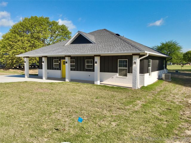 421232 E 1168 Road, Eufaula, OK 74432