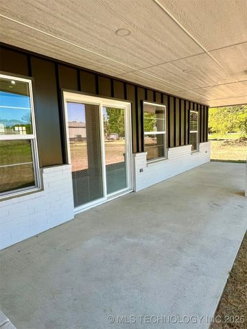 421232 E 1168 Road, Eufaula, OK 74432