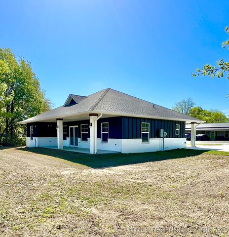 421232 E 1168 Road, Eufaula, OK 74432